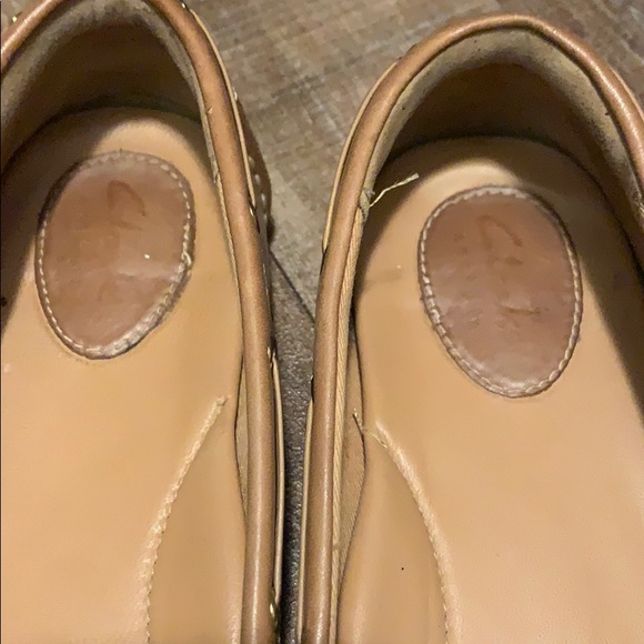 Tan Clark Loafers with Bow - Picture 4 of 9